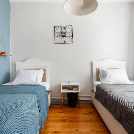 Cozy Flat 6 Min Walking To Taksim Square דירה איסטמבול